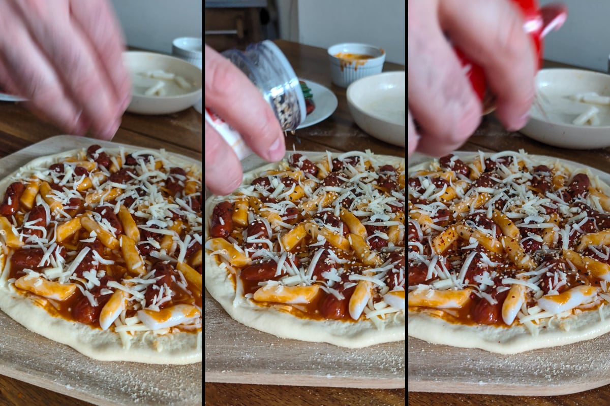 sotteok sotteok pizza with sesame seeds and chili flakes