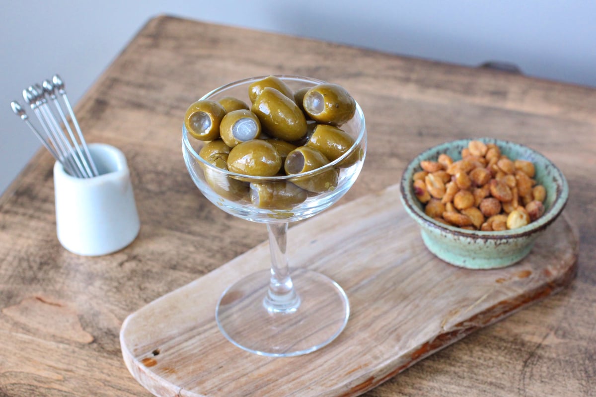 dirty martini stuffed olives
