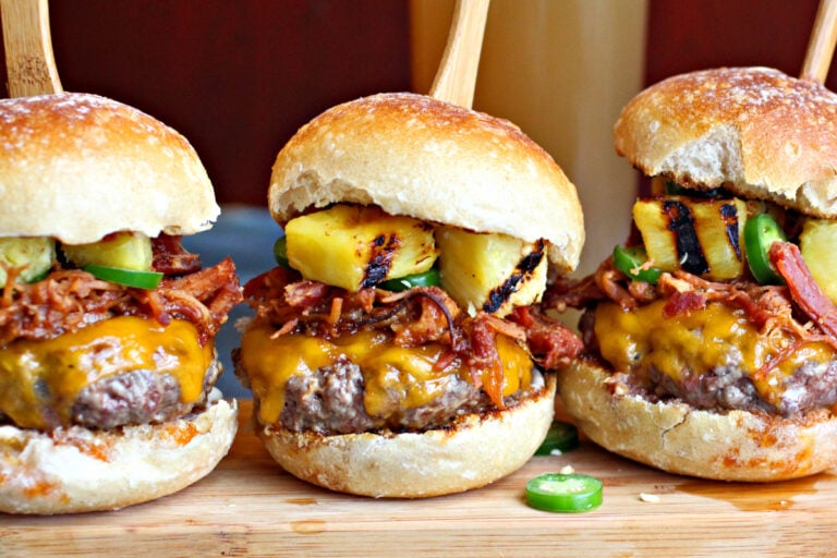 Pulled pork cheeseburger sliders with pineapple and jalapeno
